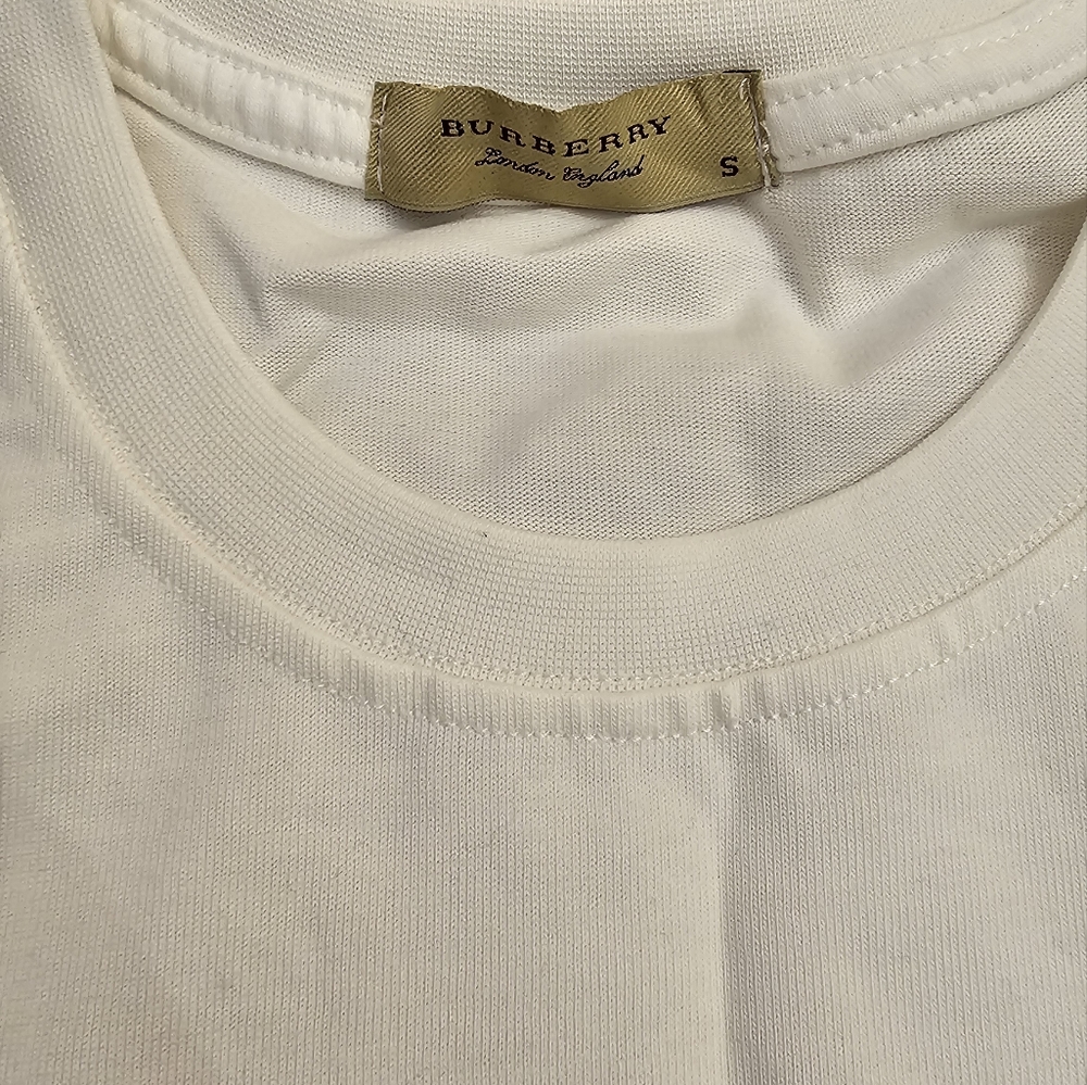 Burberry Tee - Picture 4 of 6